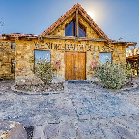 The Pecan @ Mendelbaum Winery Guest Cabins Villa Fredericksburg Luaran gambar
