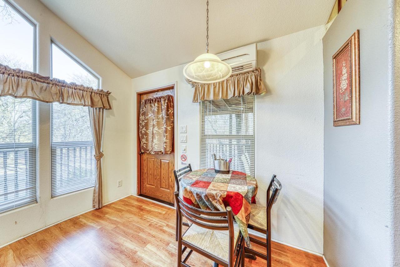 The Pecan @ Mendelbaum Winery Guest Cabins Villa Fredericksburg Luaran gambar