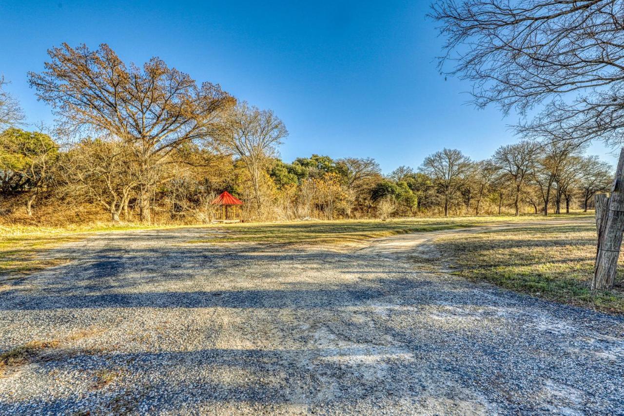 The Pecan @ Mendelbaum Winery Guest Cabins Villa Fredericksburg Luaran gambar